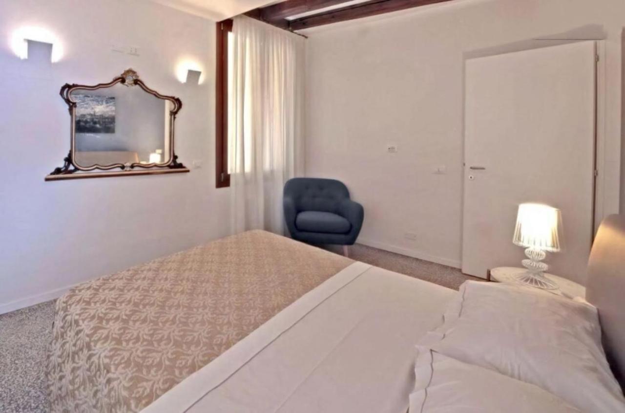 Hammam Venesia Bagian luar foto